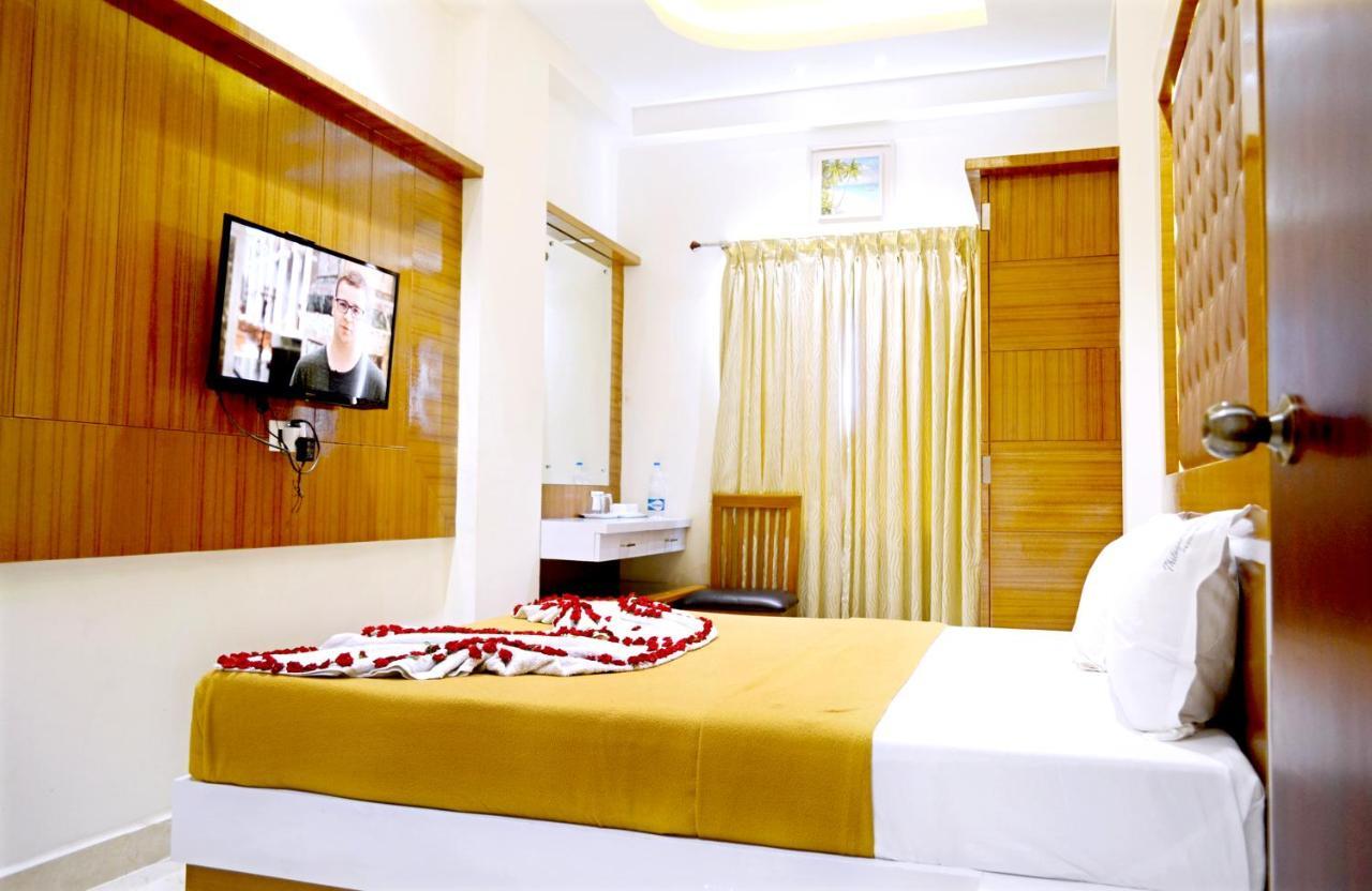 Hotel Tr Residency Puduččéri Exteriér fotografie