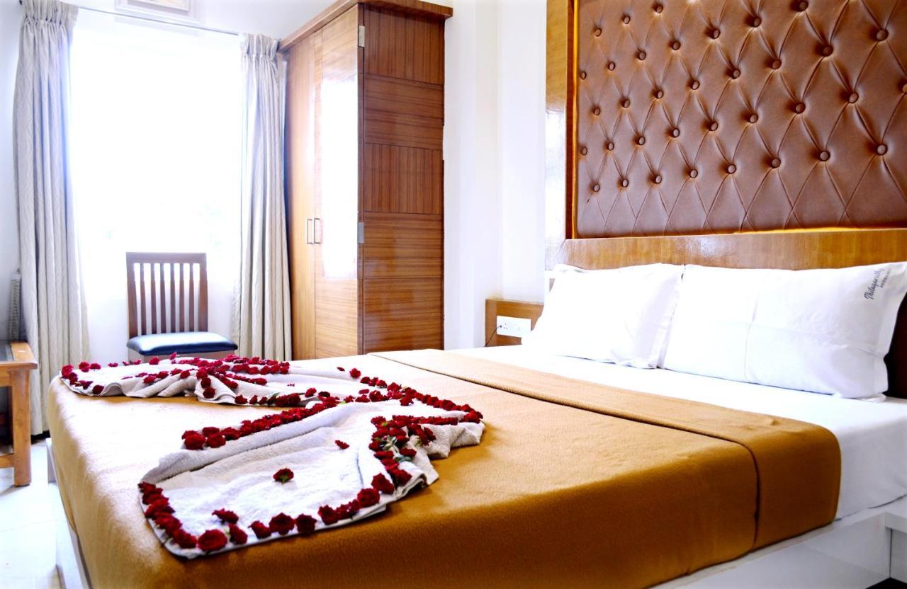 Hotel Tr Residency Puduččéri Exteriér fotografie